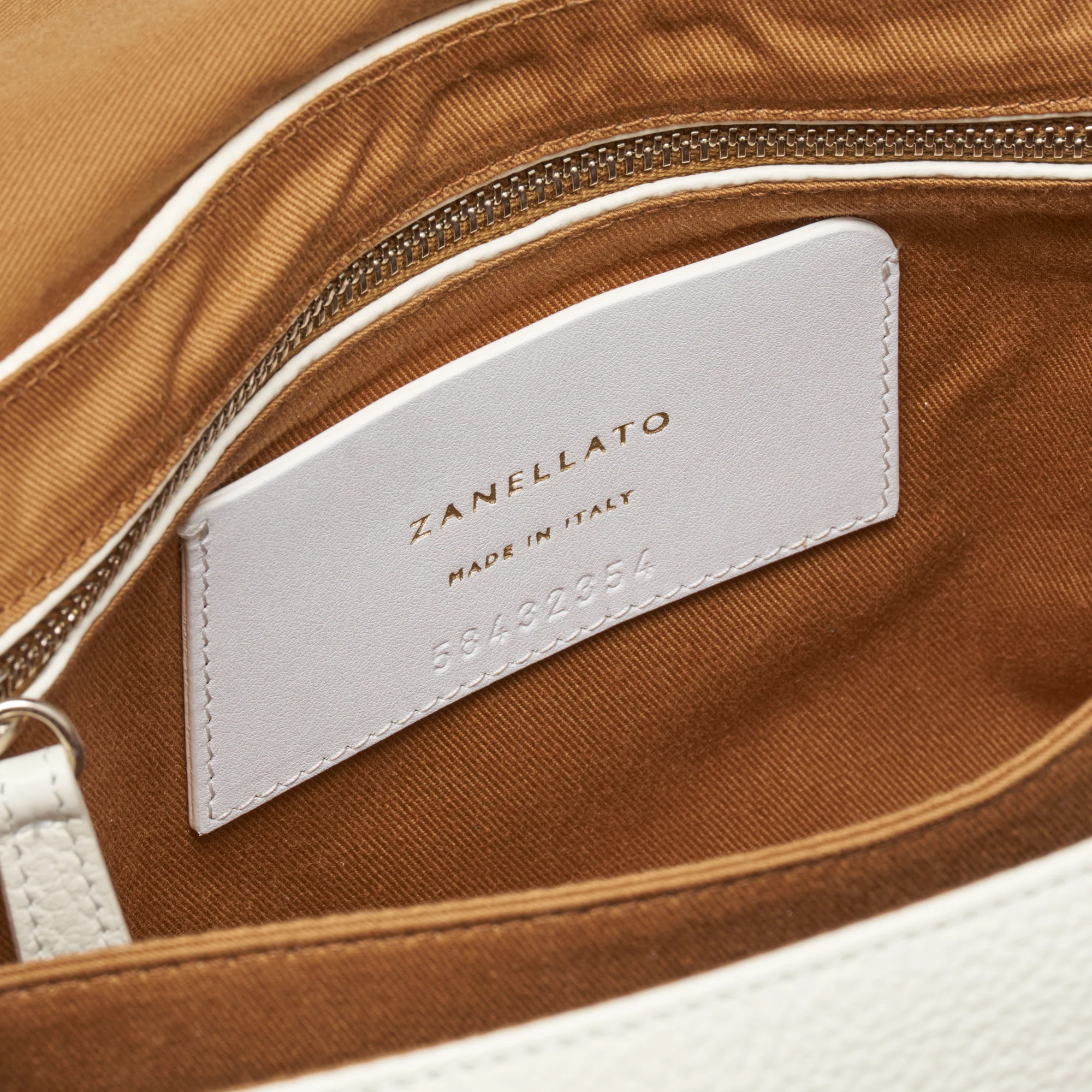 BORSA POSTINA® MEDIUM IN PELLE MARTELLATA BIANCO LATTE - Image 6