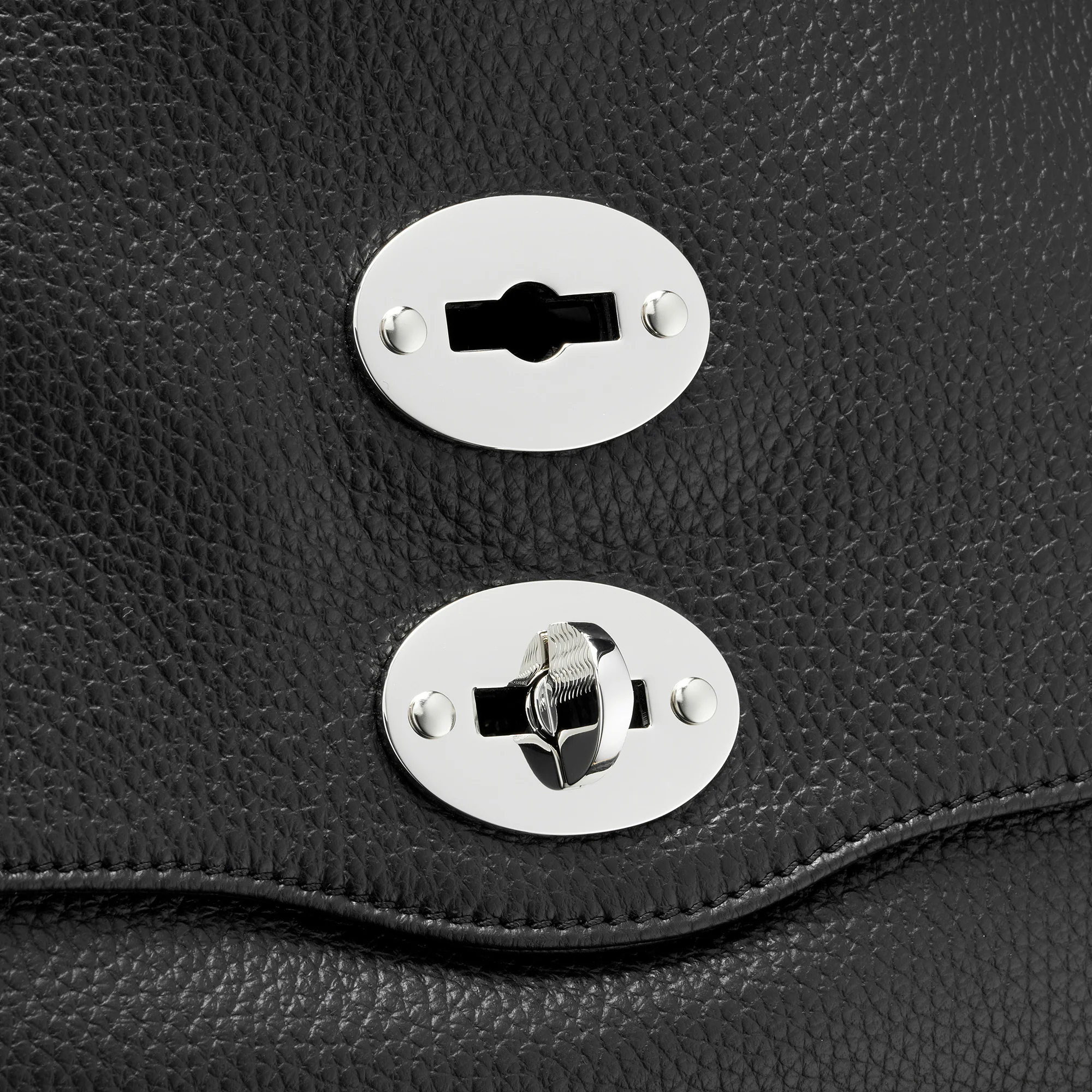 BORSA POSTINA® MEDIUM IN PELLE MARTELLATA BLACK NERO - Image 6