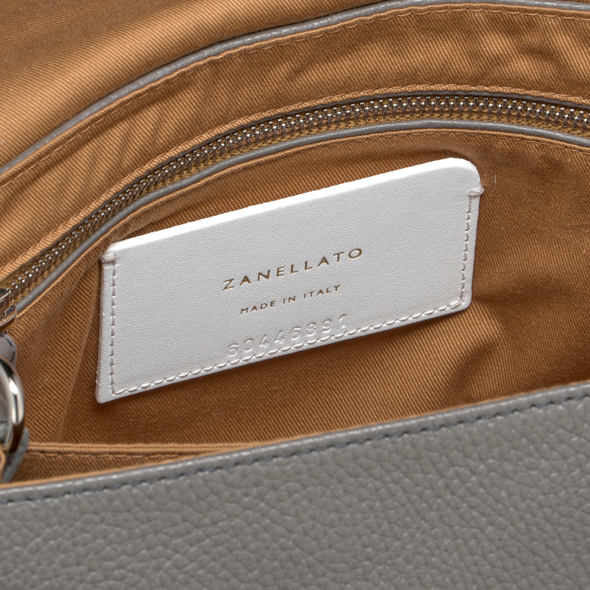 BORSA POSTINA® SMALL IN PELLE MARTELLATA MONTEBIANCO - Image 6